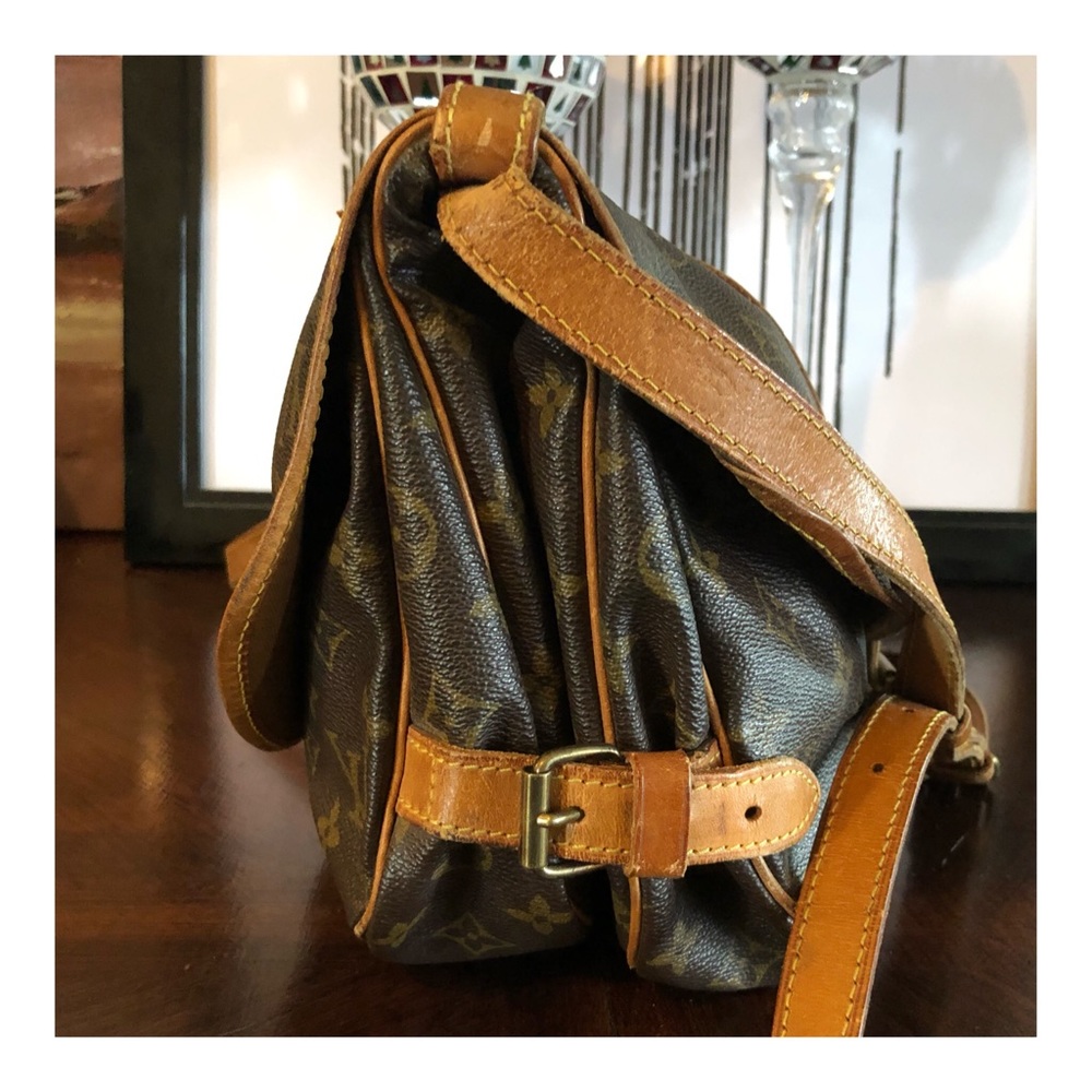💕SOLD💕AUTHENTIC LOUIS VUITTON SAUMUR 30 - Picture 4 of 8